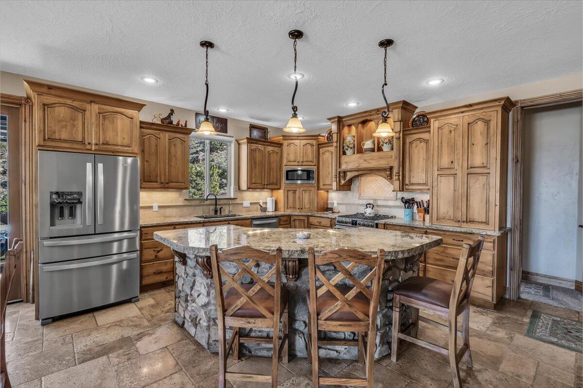 811 Canyon Ridge Drive Cedar City, UT 84721 - Photo 12 of 79 35-H-35