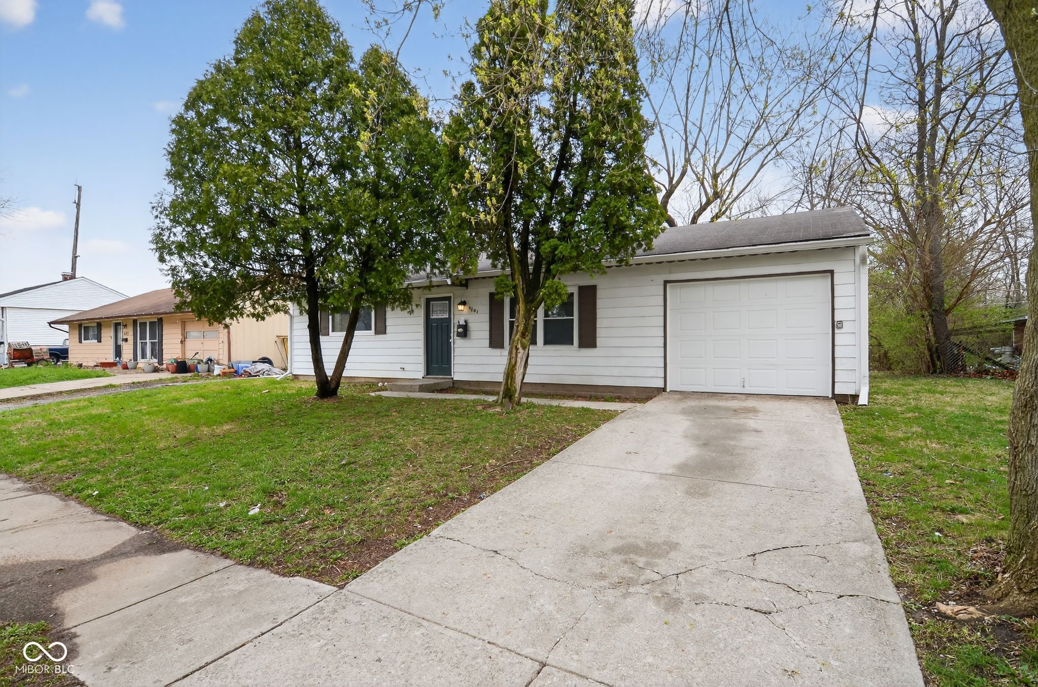 4101 Biscayne Road Indianapolis, IN 46226 - Photo 2 of 32