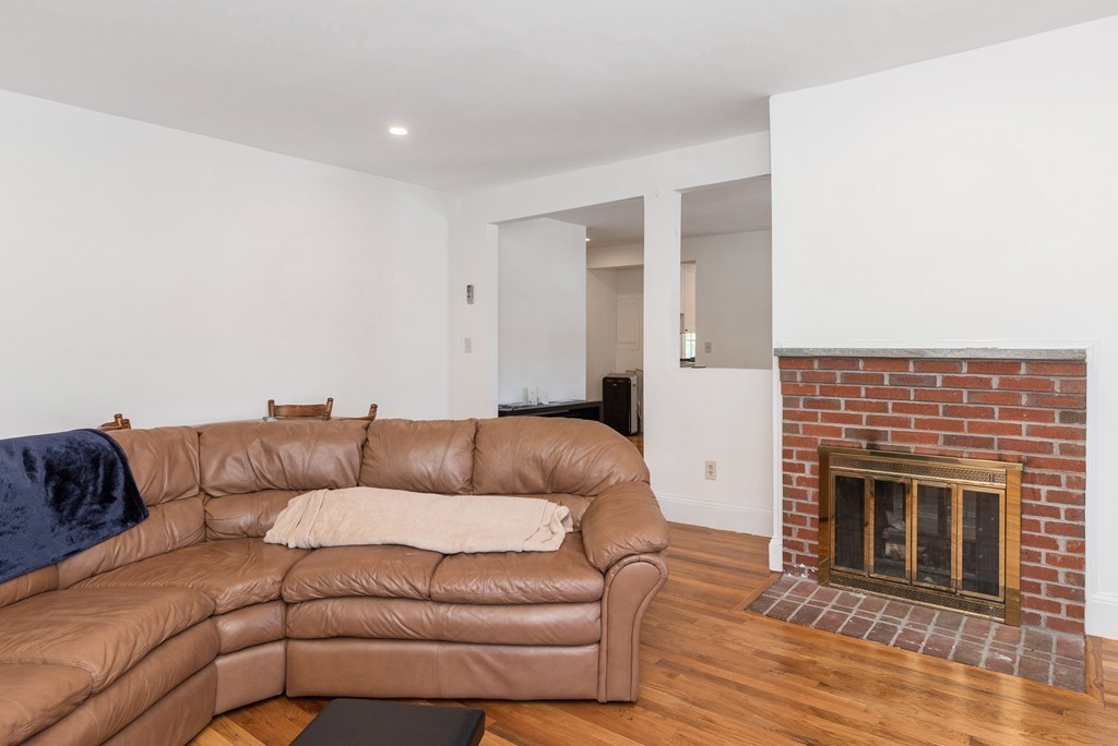 21 Kinross Road, Unit 3 Boston, MA 02135 - Photo 3 of 20 Gallery Image 3