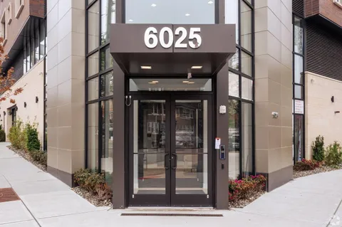 $3,300 | 6025 Boulevard East, Unit 609, West New York, NJ 07093