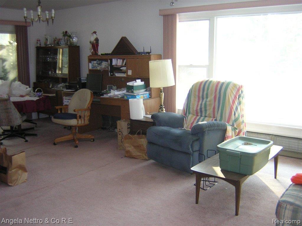 10880 Judd Road Willis, MI 48191 - Photo 13 of 23 LIVING ROOM