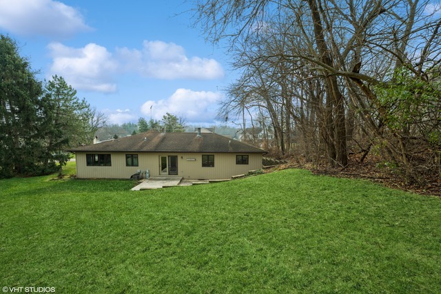360 Mildred Avenue Cary, IL 60013 - Photo 3 of 18 front view of house with a yard