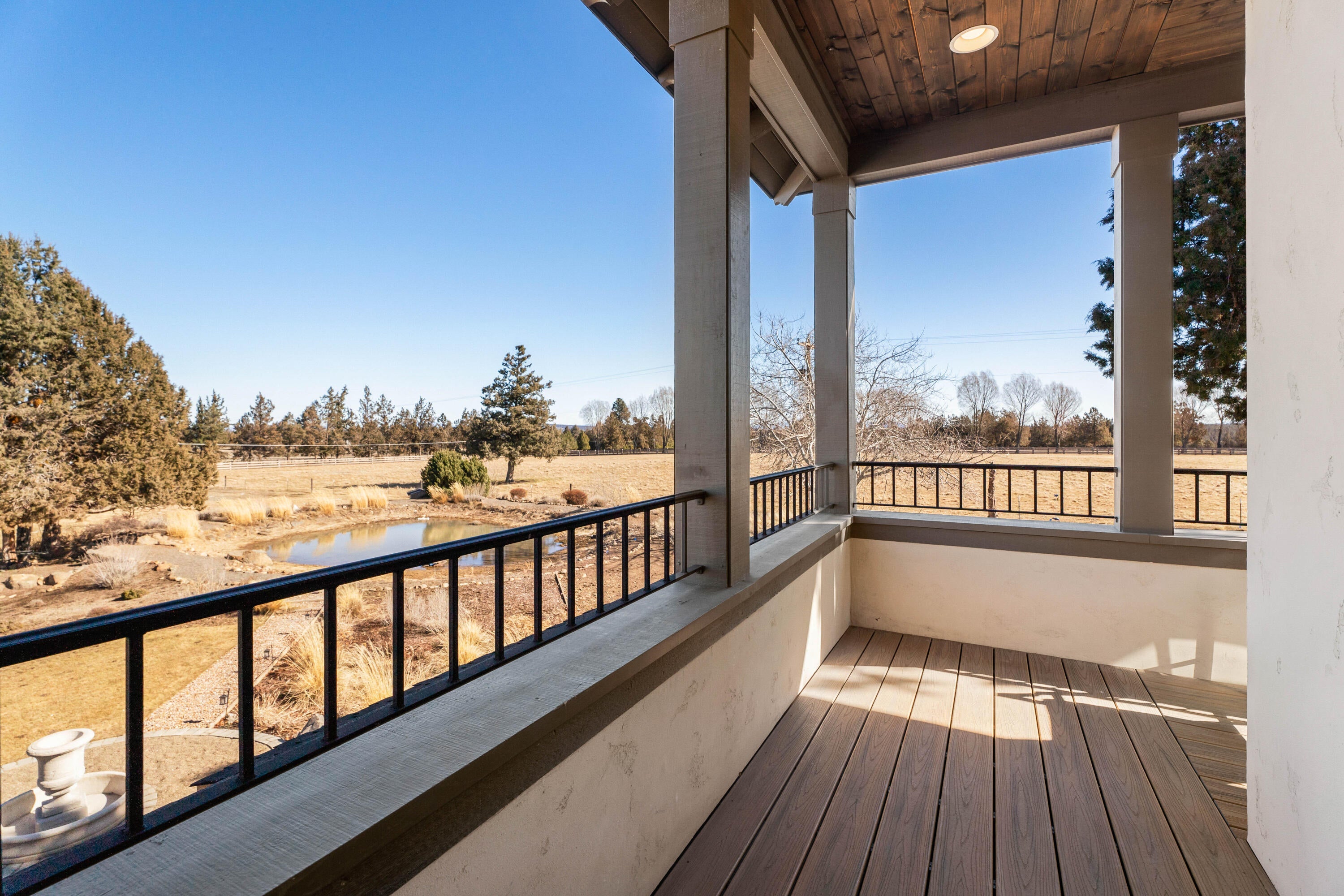 64420 Bailey Road Bend, OR 97703 - Photo 43 of 83 52-Balcony