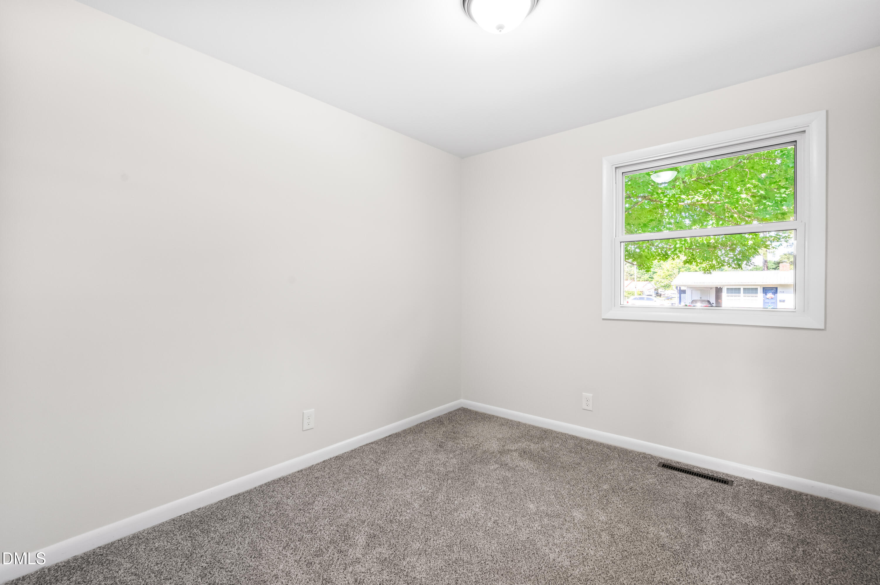 317 North Wright Street Raeford, NC 28376 - Photo 21 of 29