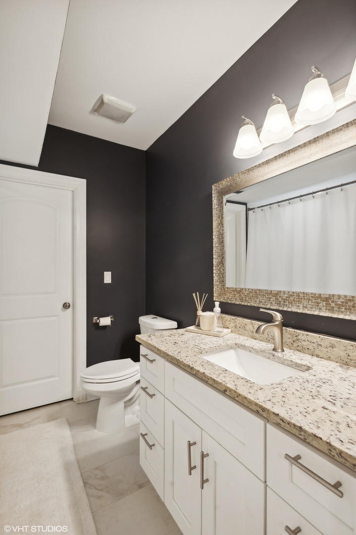 1005 Rockland Road Lake Bluff, IL 60044 - Photo 7 of 15 Gallery Image 7