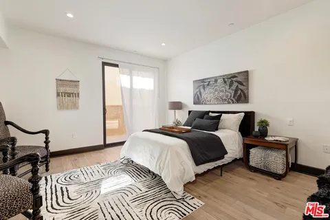 $1,395,000 | 10523 Ashton Avenue, Unit 101, Los Angeles, CA 90024