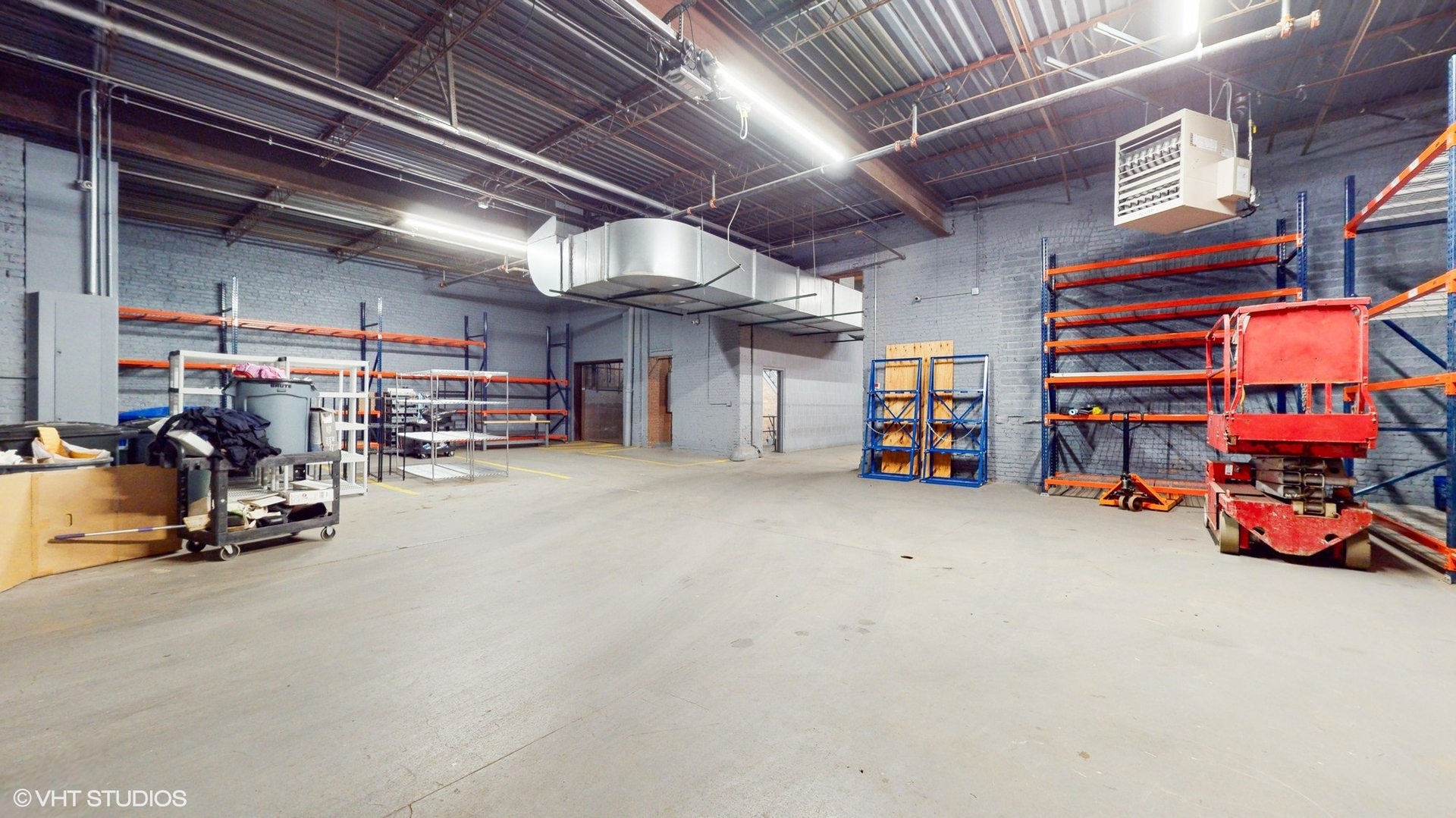 2241 South Wabash Avenue Chicago, IL 60616 - Photo 79 of 91 a view of a storage in a room