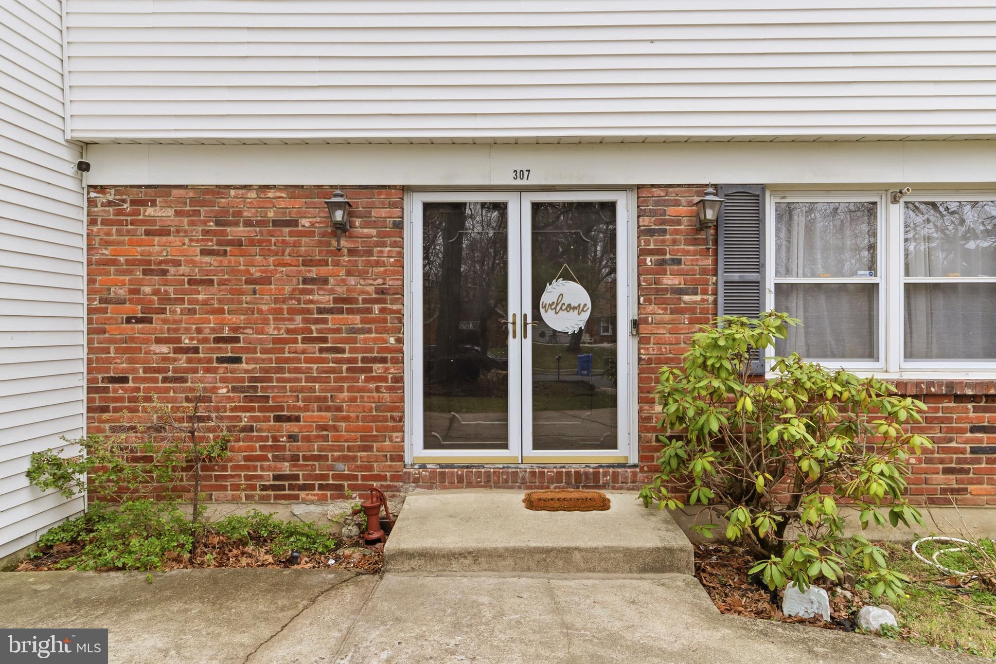 307 Hialeah Drive Cherry Hill, NJ 08002 - Photo 3 of 34 a front view of a house