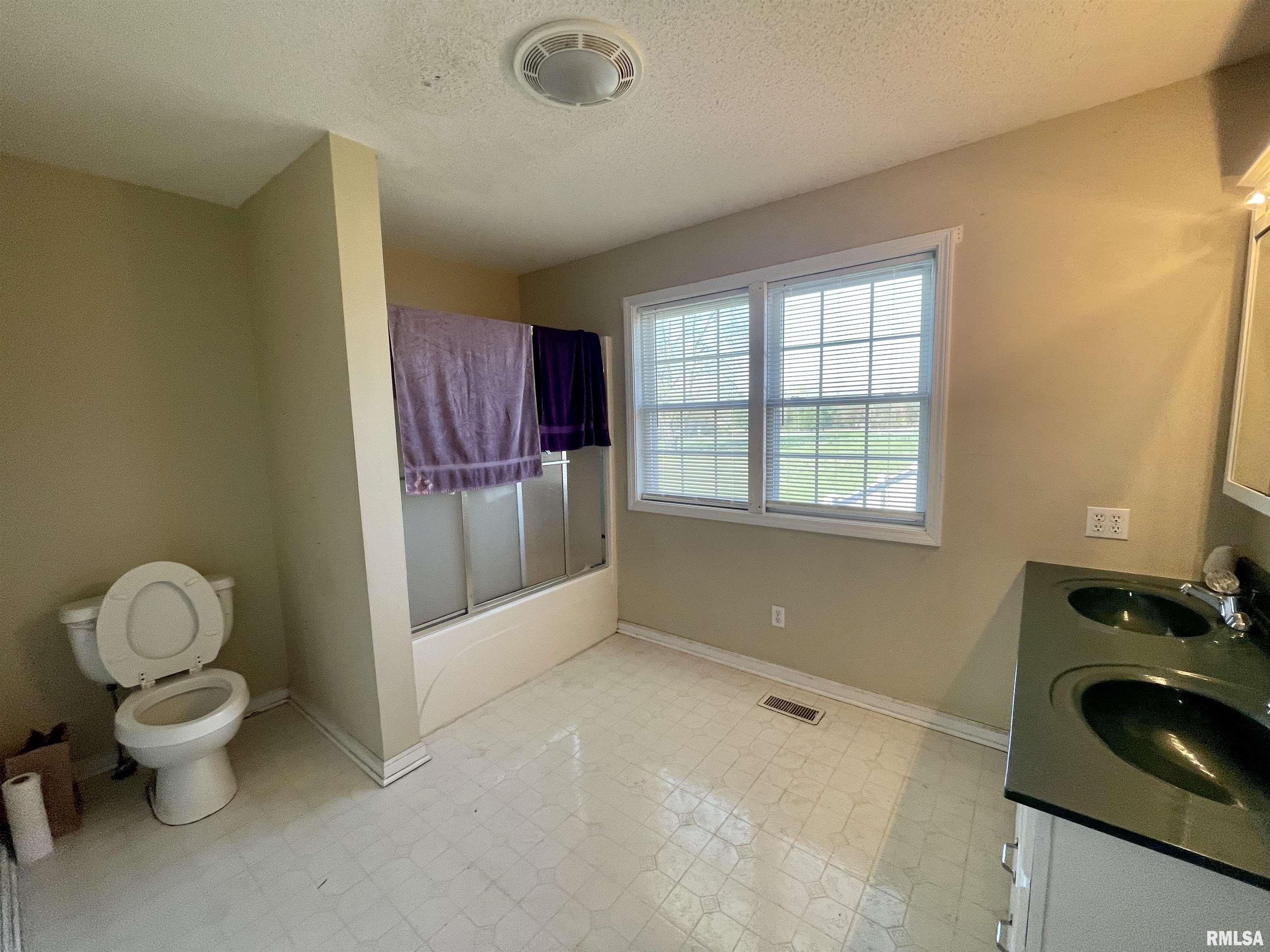 1630 Telephone Road Galatia, IL 62935 - Photo 10 of 14 Gallery Image 10
