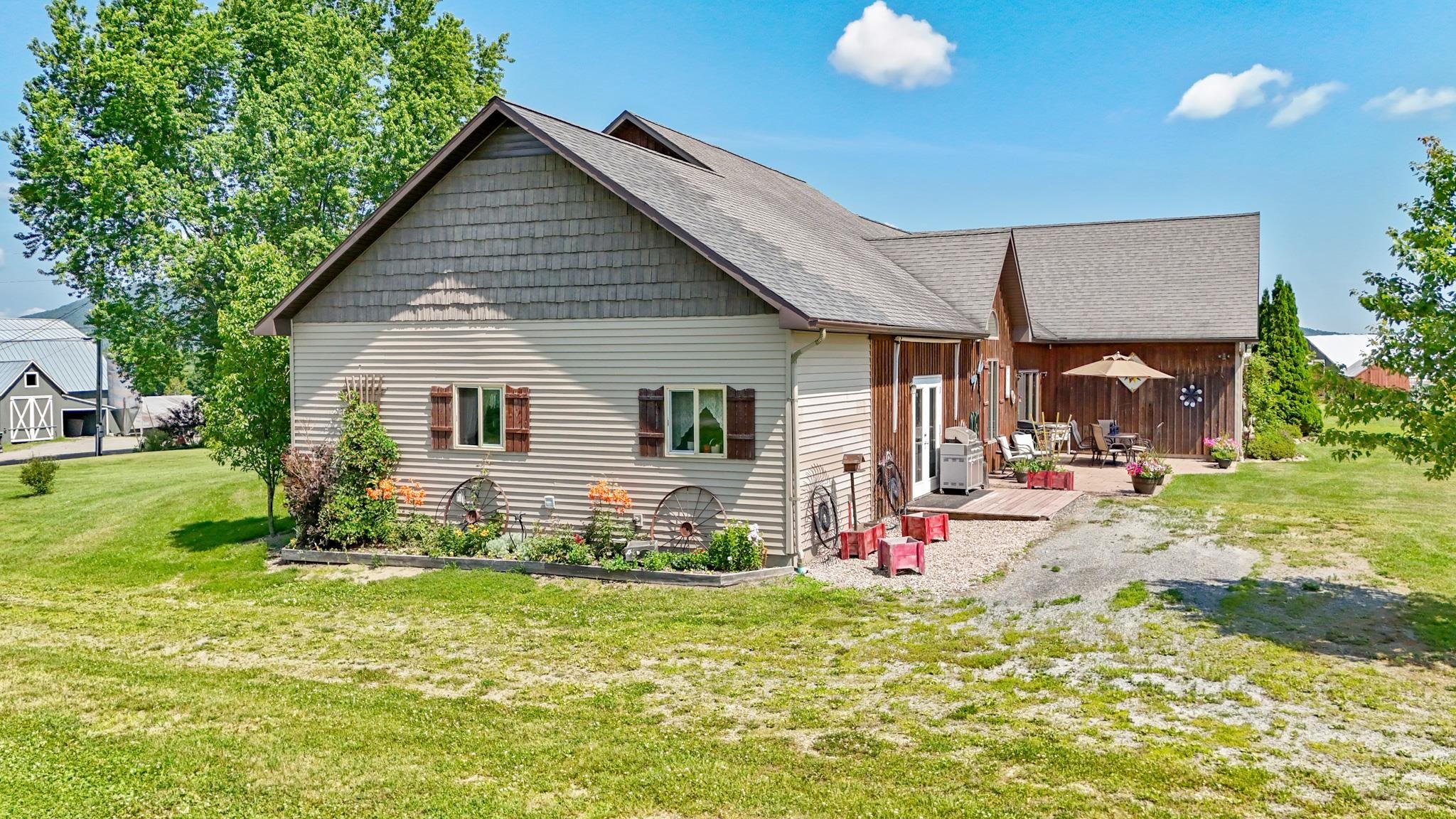 918 Armstrong Road Newport Town, VT 05857 - Photo 8 of 60