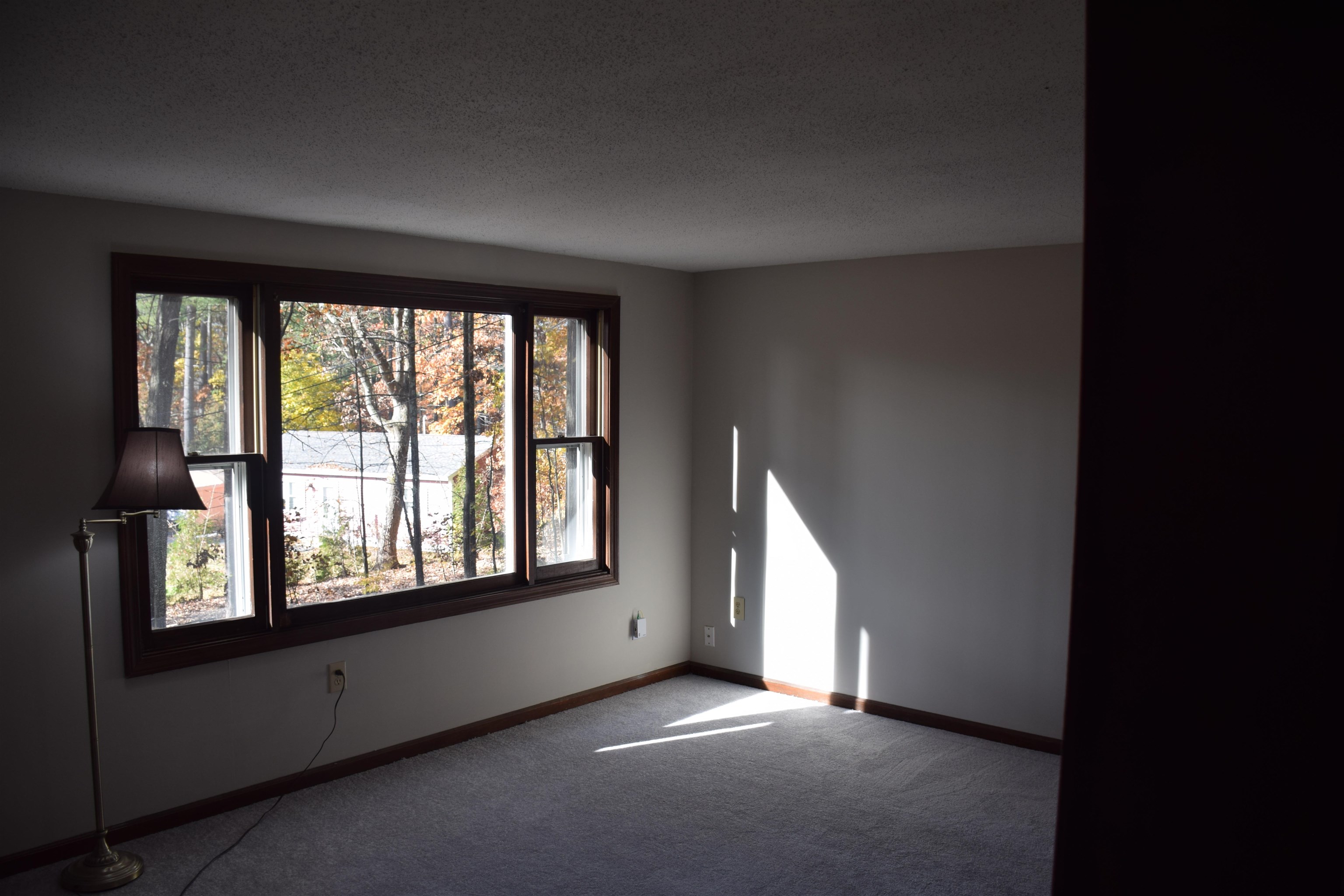 11 Burlington Road Nashua, NH 03062 - Photo 7 of 14 Gallery Image 7