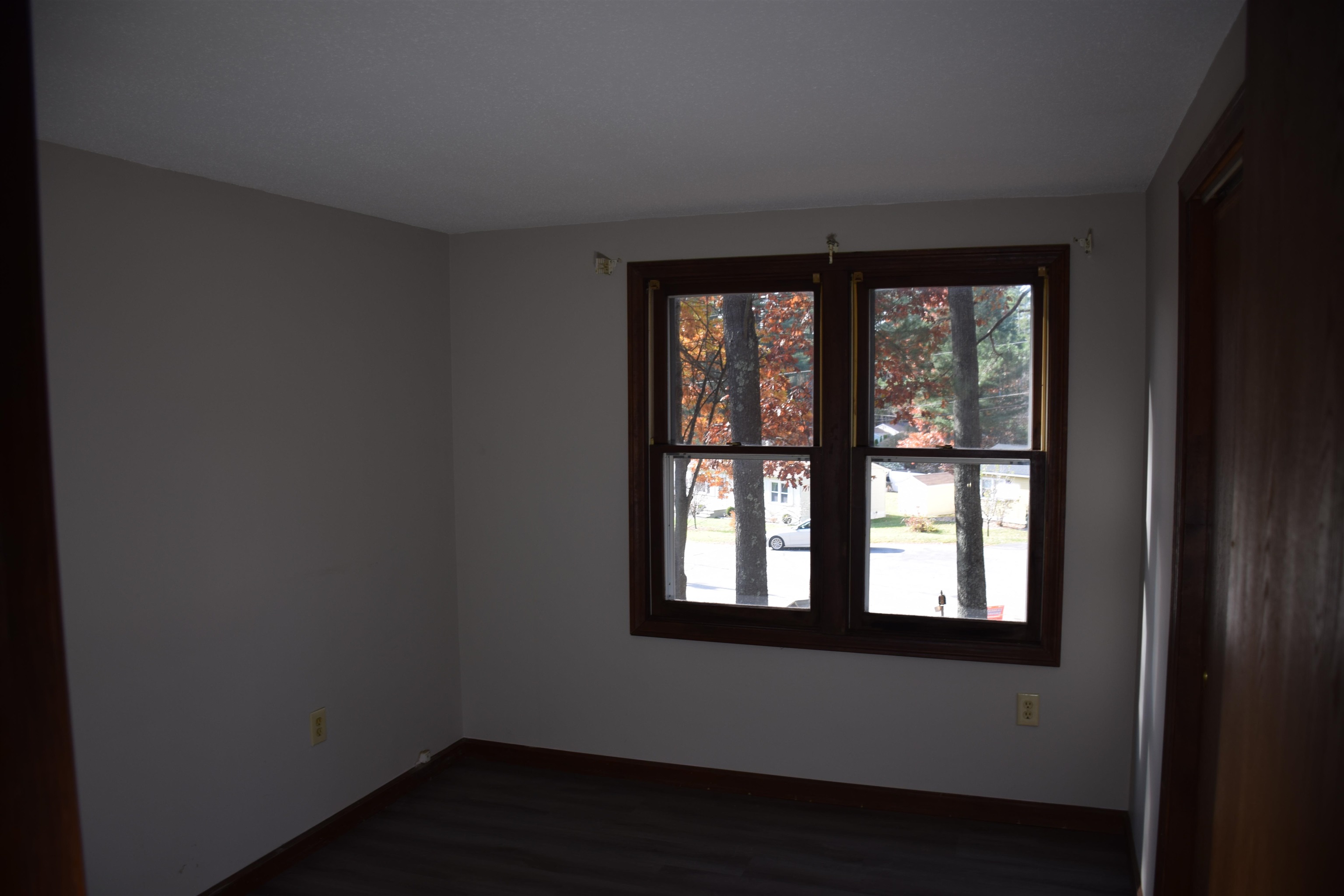 11 Burlington Road Nashua, NH 03062 - Photo 10 of 14 Gallery Image 10