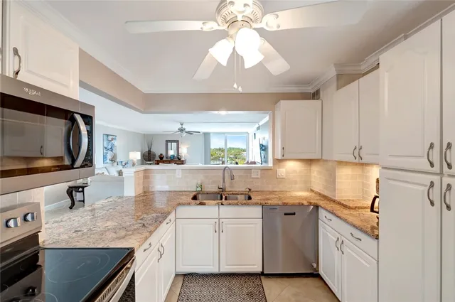 $435,000 | 4601 Florida A1A, Unit 405, Vero Beach, FL 32963