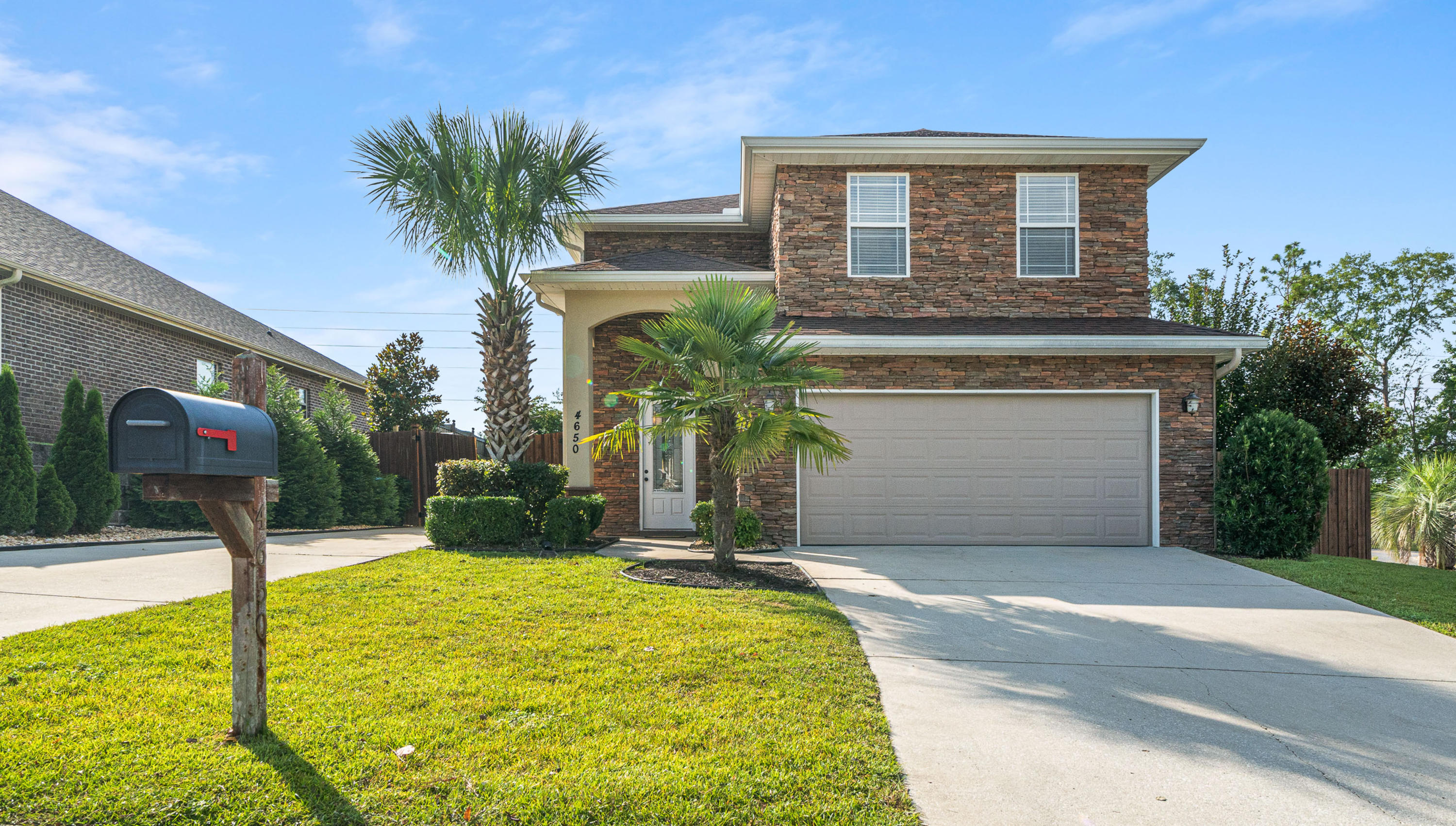 4650 Hermosa Road Crestview, FL 32539 - Photo 1 of 32 a front view of house with yard
