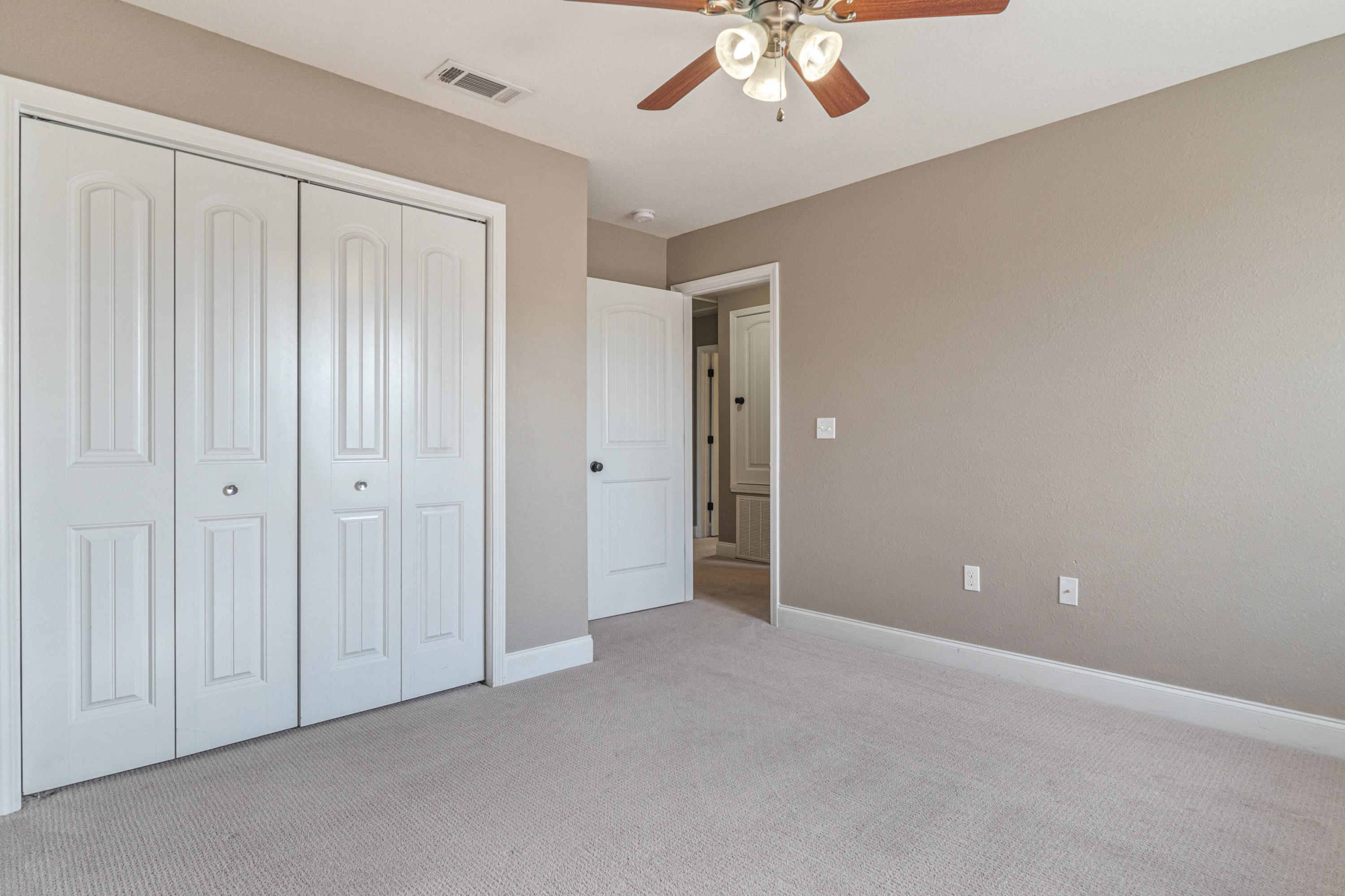 4650 Hermosa Road Crestview, FL 32539 - Photo 19 of 32 a view of an empty room with a window
