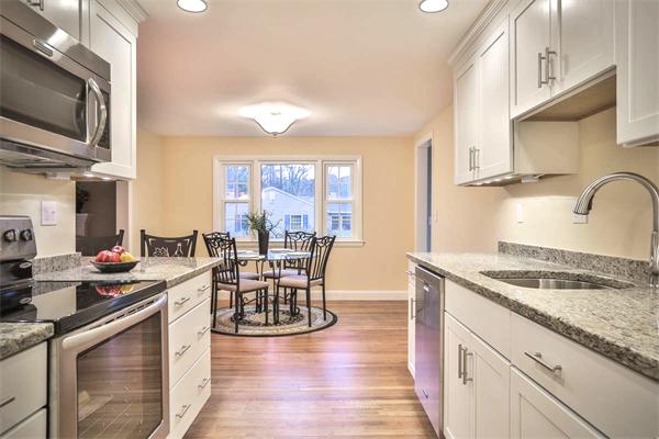 21 Williams Road North Reading, MA 01864 - Photo 8 of 27 Gallery Image 8