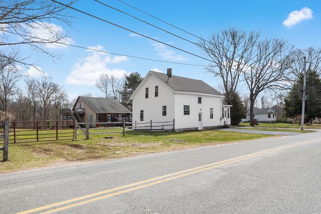 243 Chestnut Street Rehoboth, MA 02769 - Photo 2 of 42