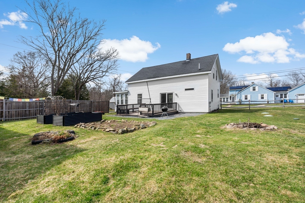 243 Chestnut Street Rehoboth, MA 02769 - Photo 5 of 42