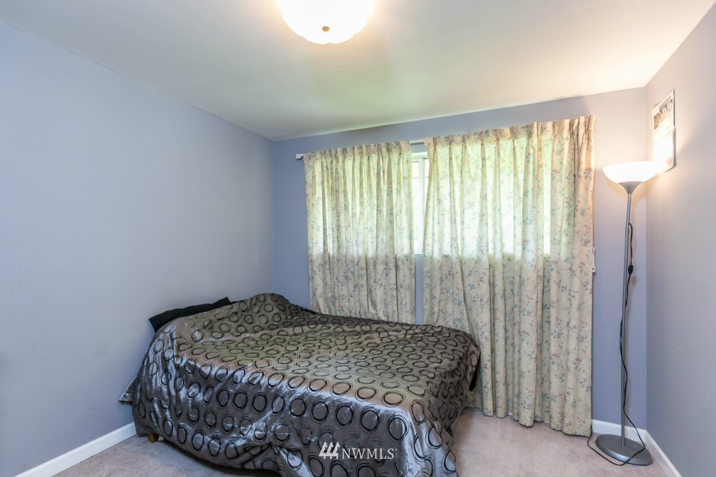 5133 West Highland Road Everett, WA 98203 - Photo 11 of 15
