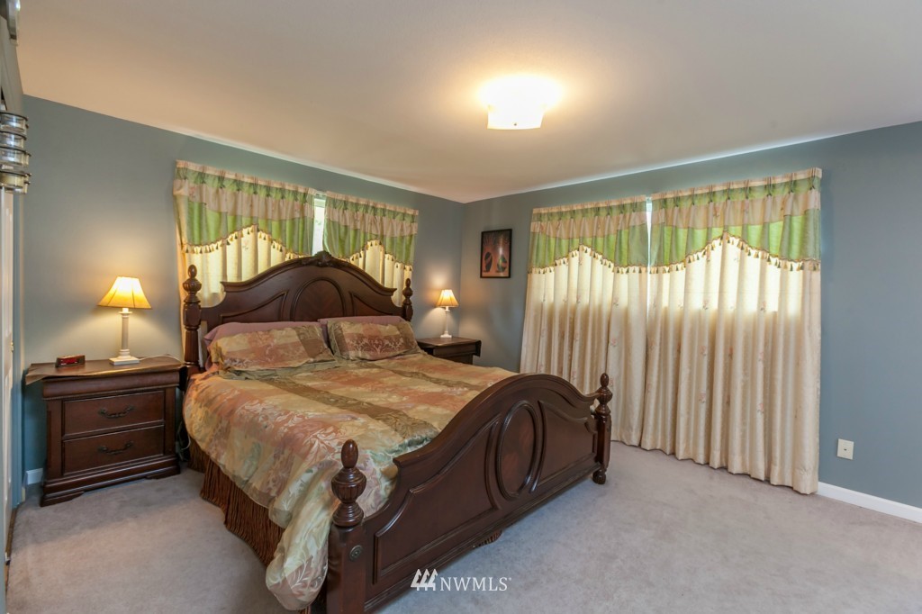 5133 West Highland Road Everett, WA 98203 - Photo 9 of 15