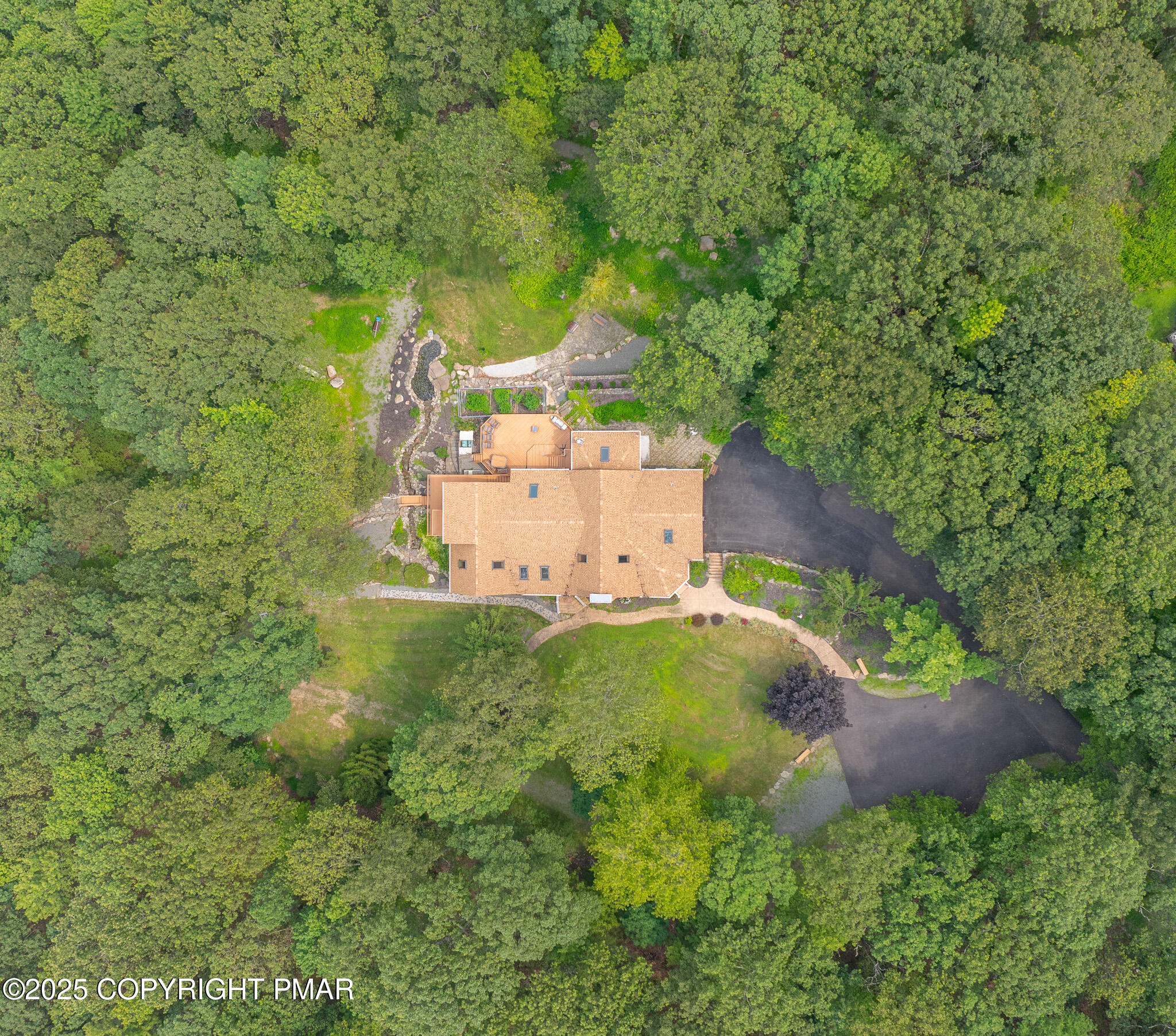 142 Bloss Road Canadensis, PA 18325 - Photo 13 of 109 a backyard of a house with lots of green space