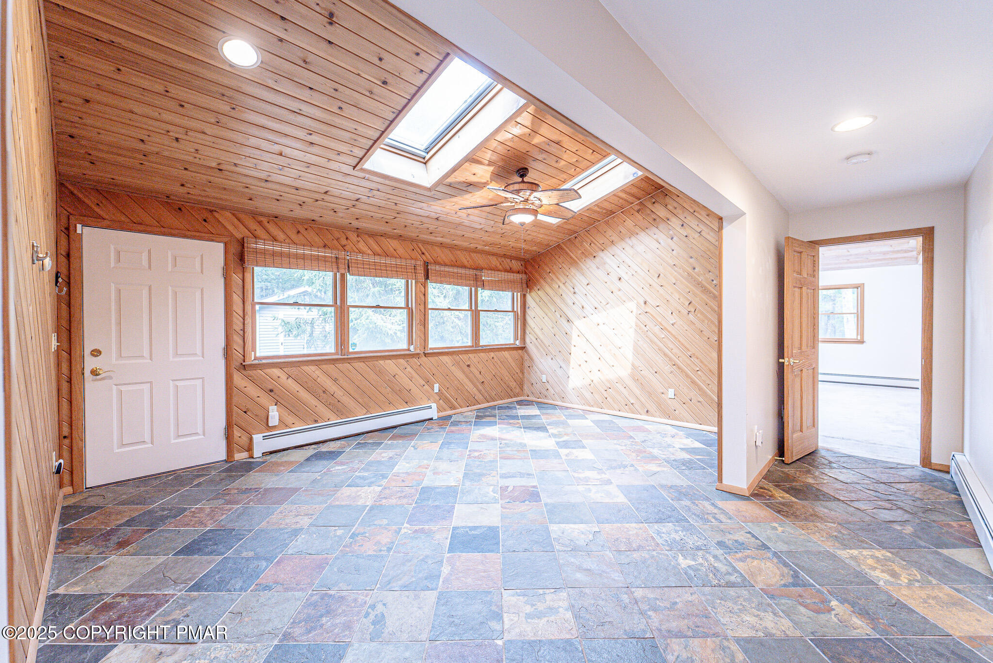 142 Bloss Road Canadensis, PA 18325 - Photo 45 of 109 Sun Room 2