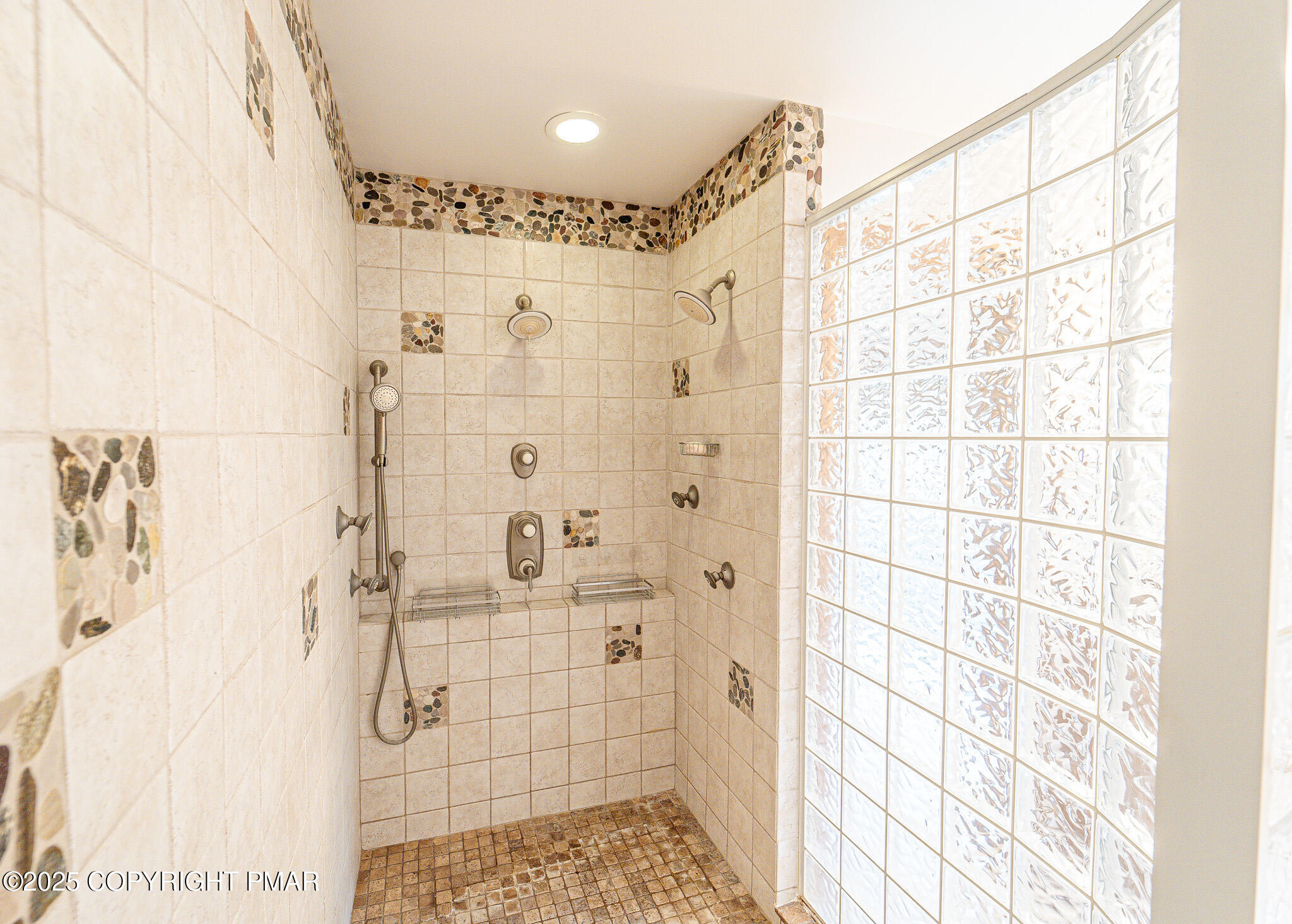 142 Bloss Road Canadensis, PA 18325 - Photo 55 of 109 a bathroom with a shower