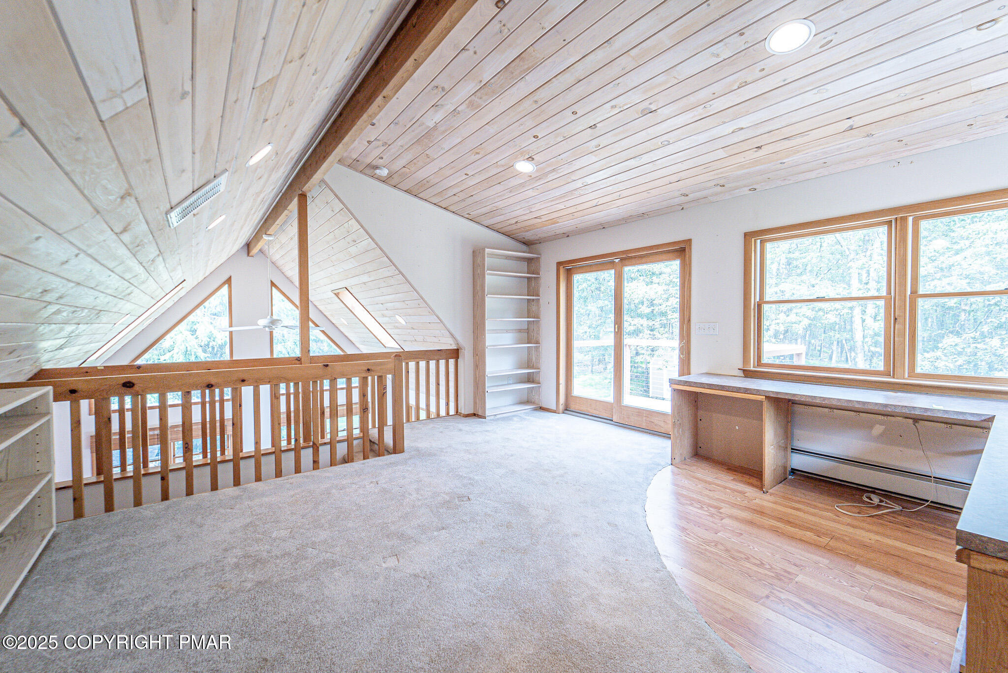 142 Bloss Road Canadensis, PA 18325 - Photo 59 of 109 a view of entryway with wooden floor