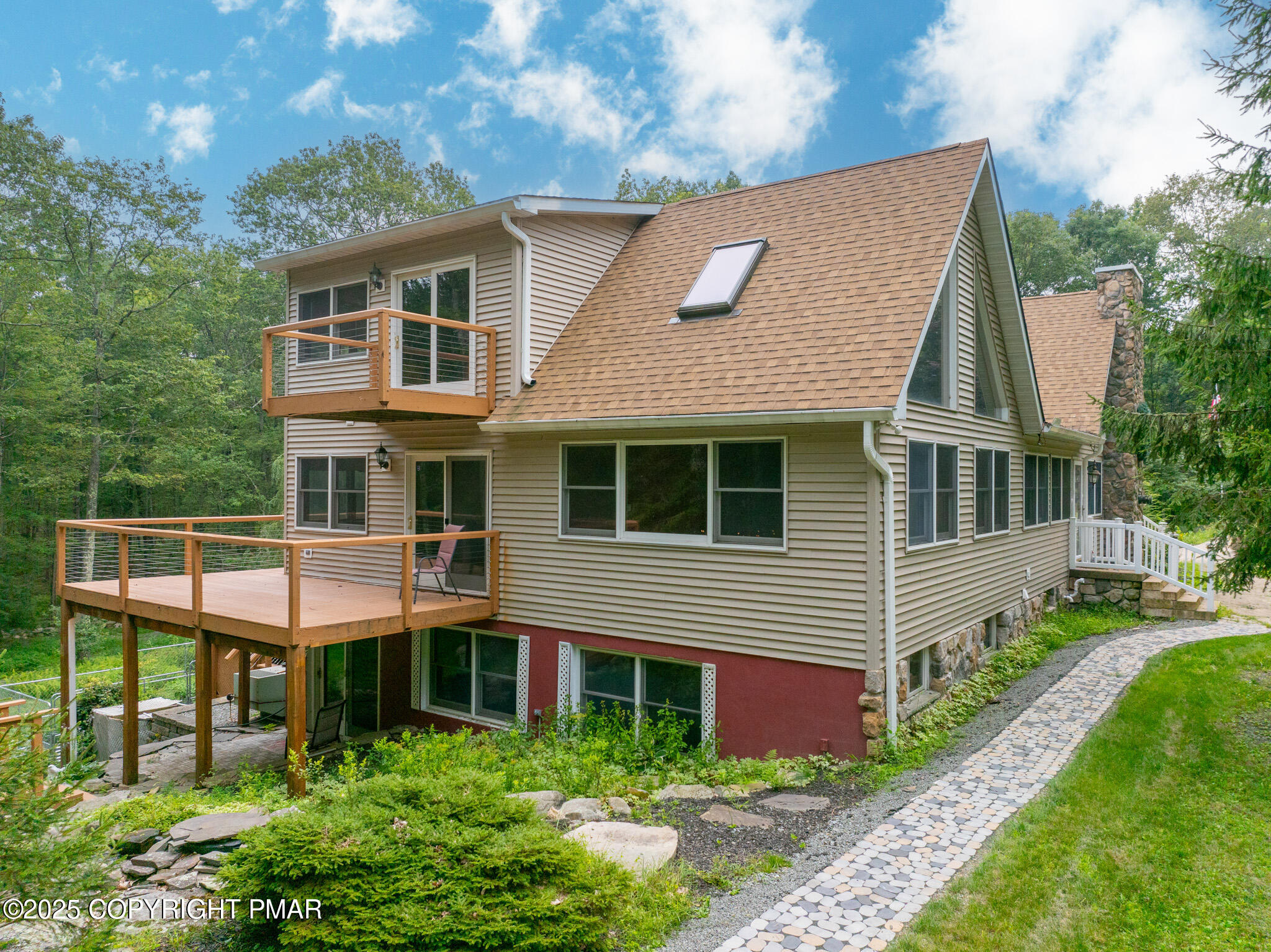 142 Bloss Road Canadensis, PA 18325 - Photo 8 of 109 a view of a yard in front of house