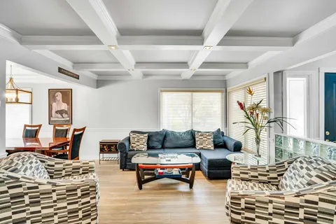 $699,000 | 20 Wiltshire Drive, Commack, NY 11725