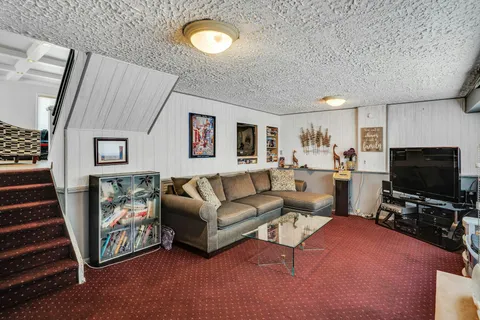 $699,000 | 20 Wiltshire Drive, Commack, NY 11725