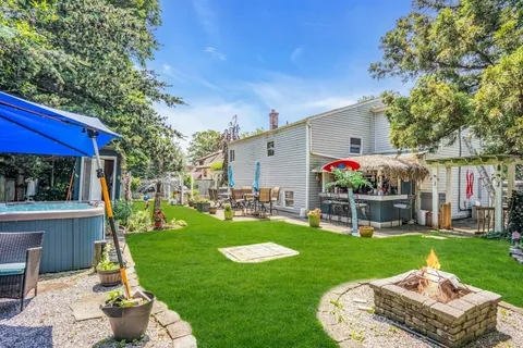 $699,000 | 20 Wiltshire Drive, Commack, NY 11725