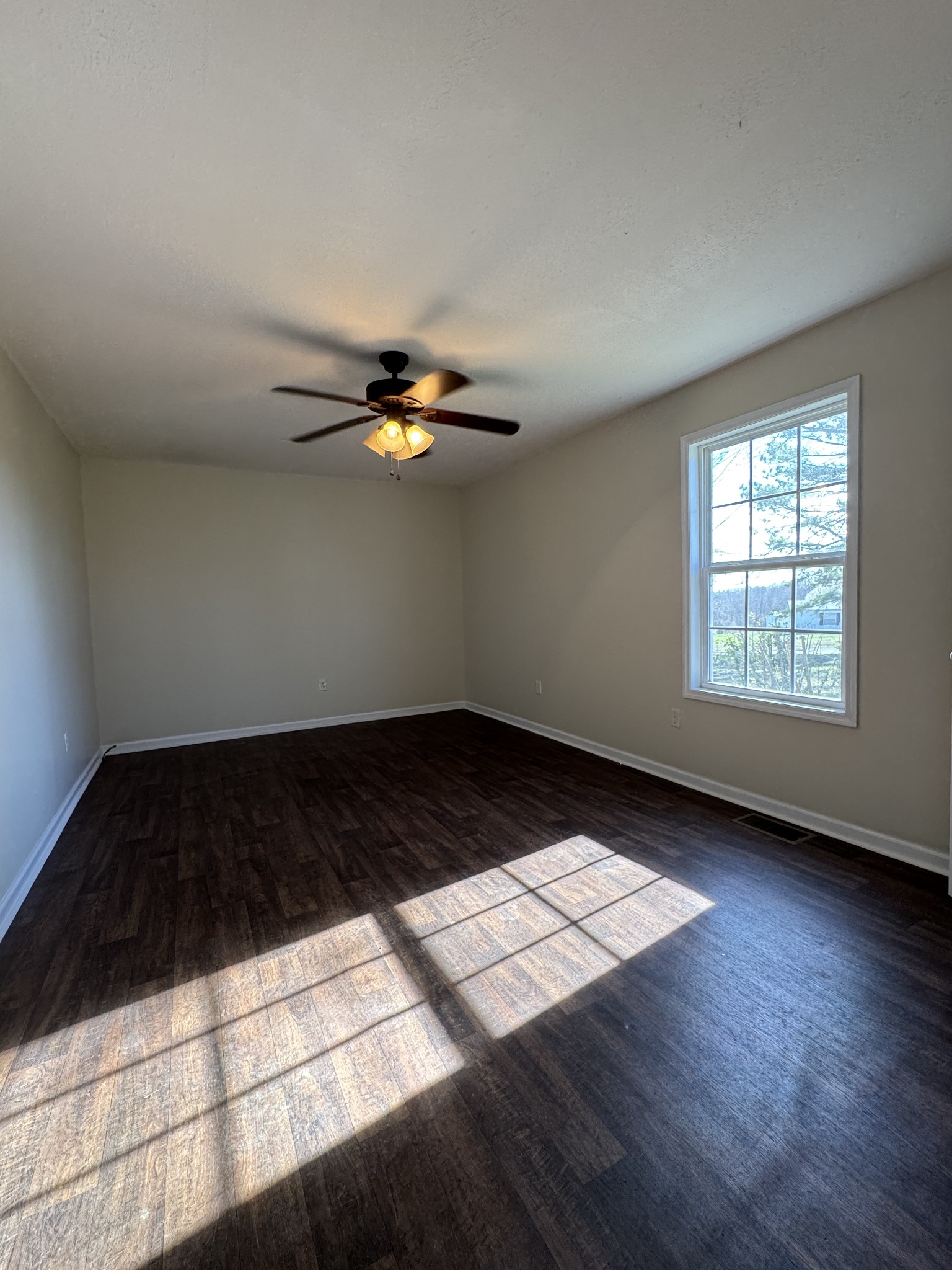3231 East Stinson Road Lafayette, TN 37083 - Photo 15 of 23 Gallery Image 15