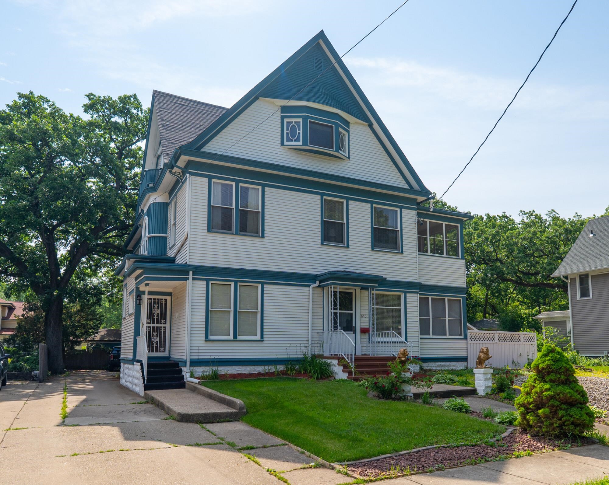 643 Park Beloit Wi 53511 Beloit, WI 53511 - Photo 3 of 33