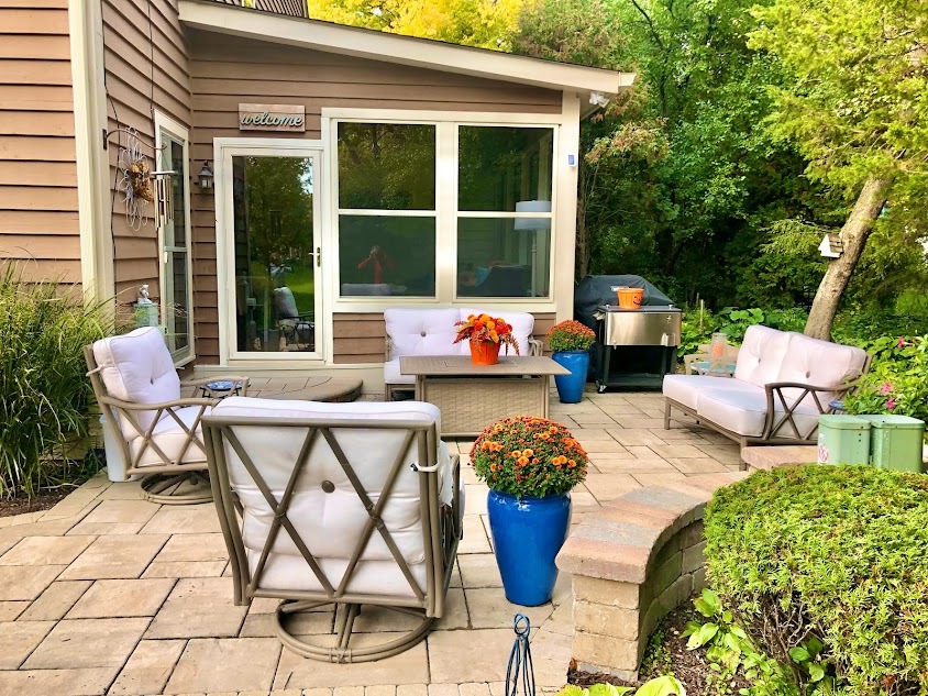 1603 Stonebridge Trail Wheaton, IL 60189 - Photo 6 of 33 a outdoor space with patio the couches and a potted plant