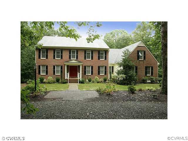 17182 White Pine Road Beaverdam, VA 23015 - Photo 1 of 12 a front view of a house with a yard