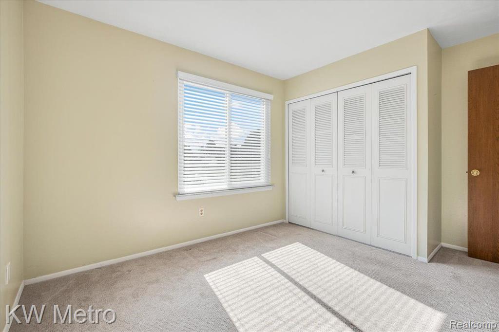 1411 Deerhurst Court Rochester Hills, MI 48307 - Photo 18 of 48