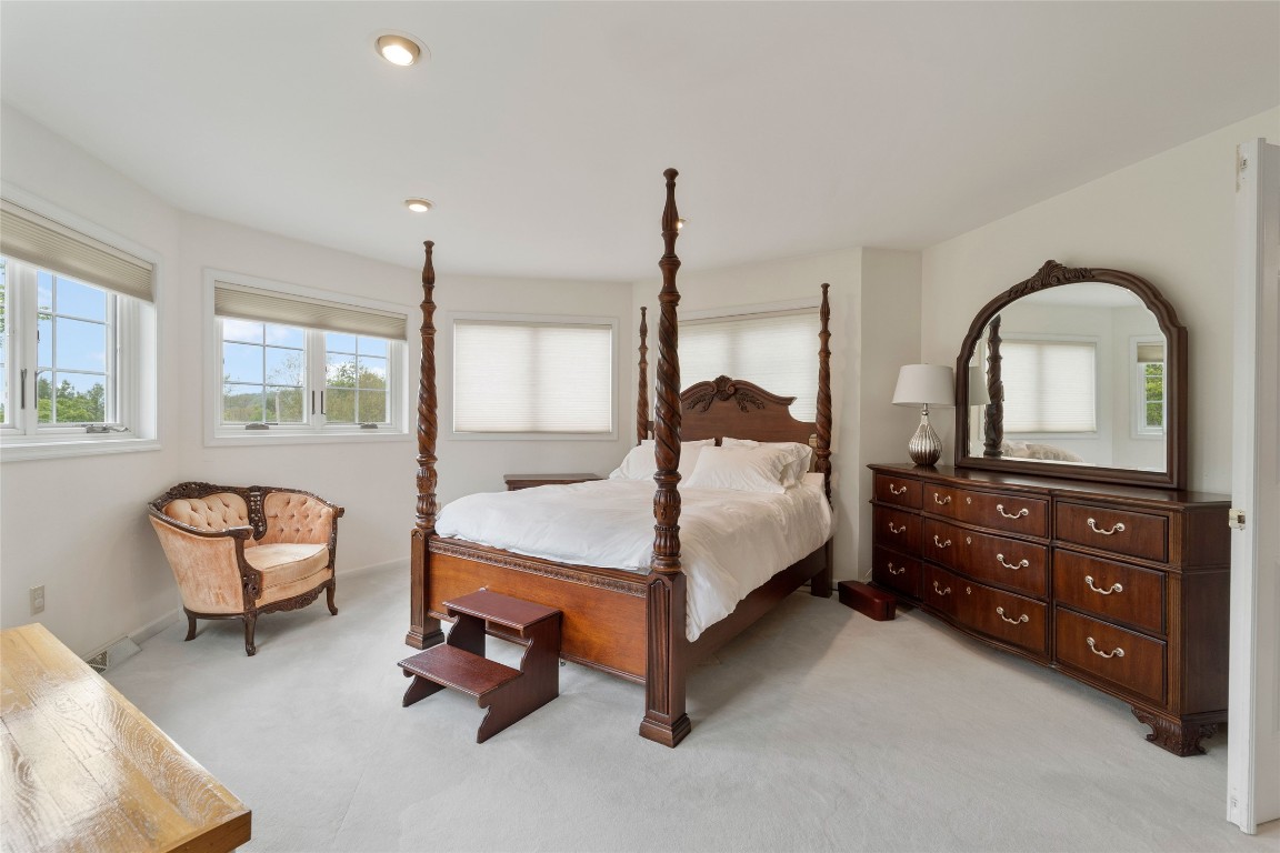 290 Foster Road Vestal, NY 13850 - Photo 24 of 41 Gallery Image 24