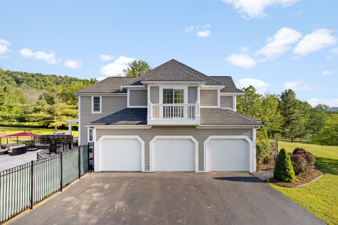 290 Foster Road Vestal, NY 13850 - Photo 37 of 41 Gallery Image 37