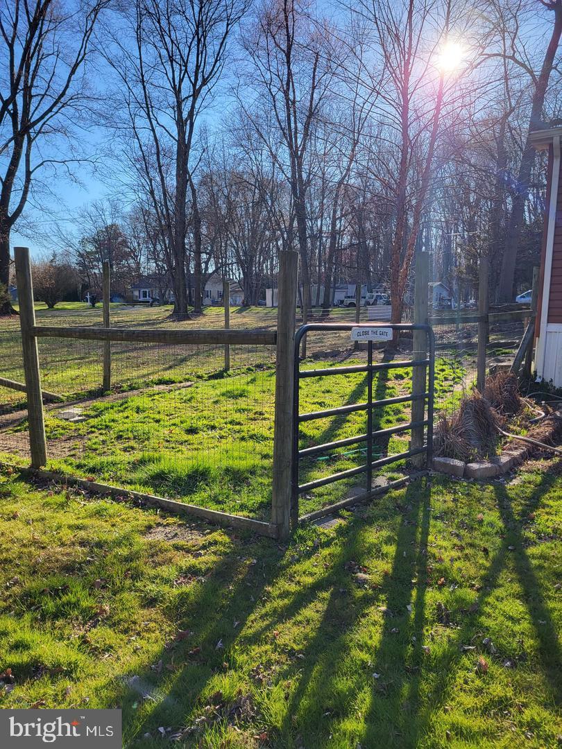 176 Downs Chapel Road Clayton, DE 19938 - Photo 8 of 32 Dog Fence