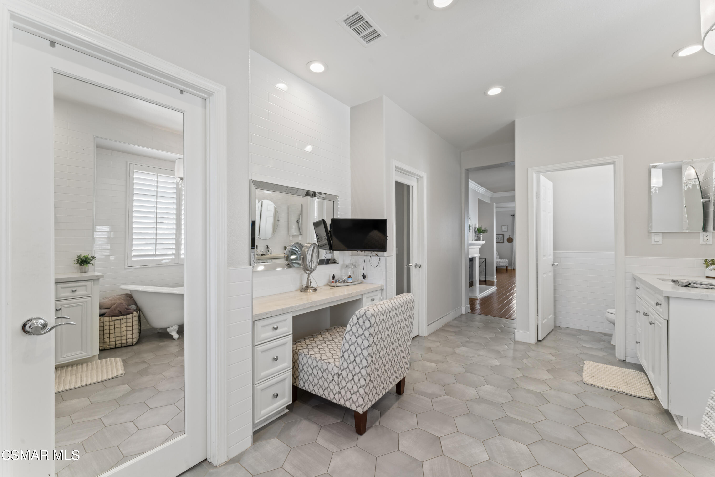 3767 Red Hawk Court Simi Valley, CA 93063 - Photo 40 of 56 photos_high_resolution_DSC03001
