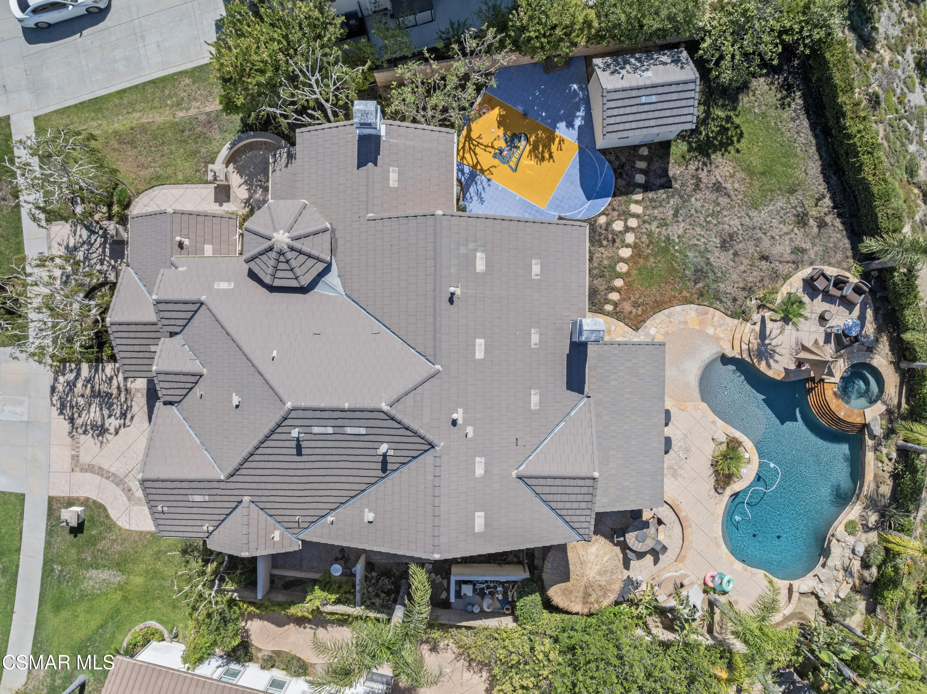 3767 Red Hawk Court Simi Valley, CA 93063 - Photo 4 of 56 photos_high_resolution_DJI_2024082210375
