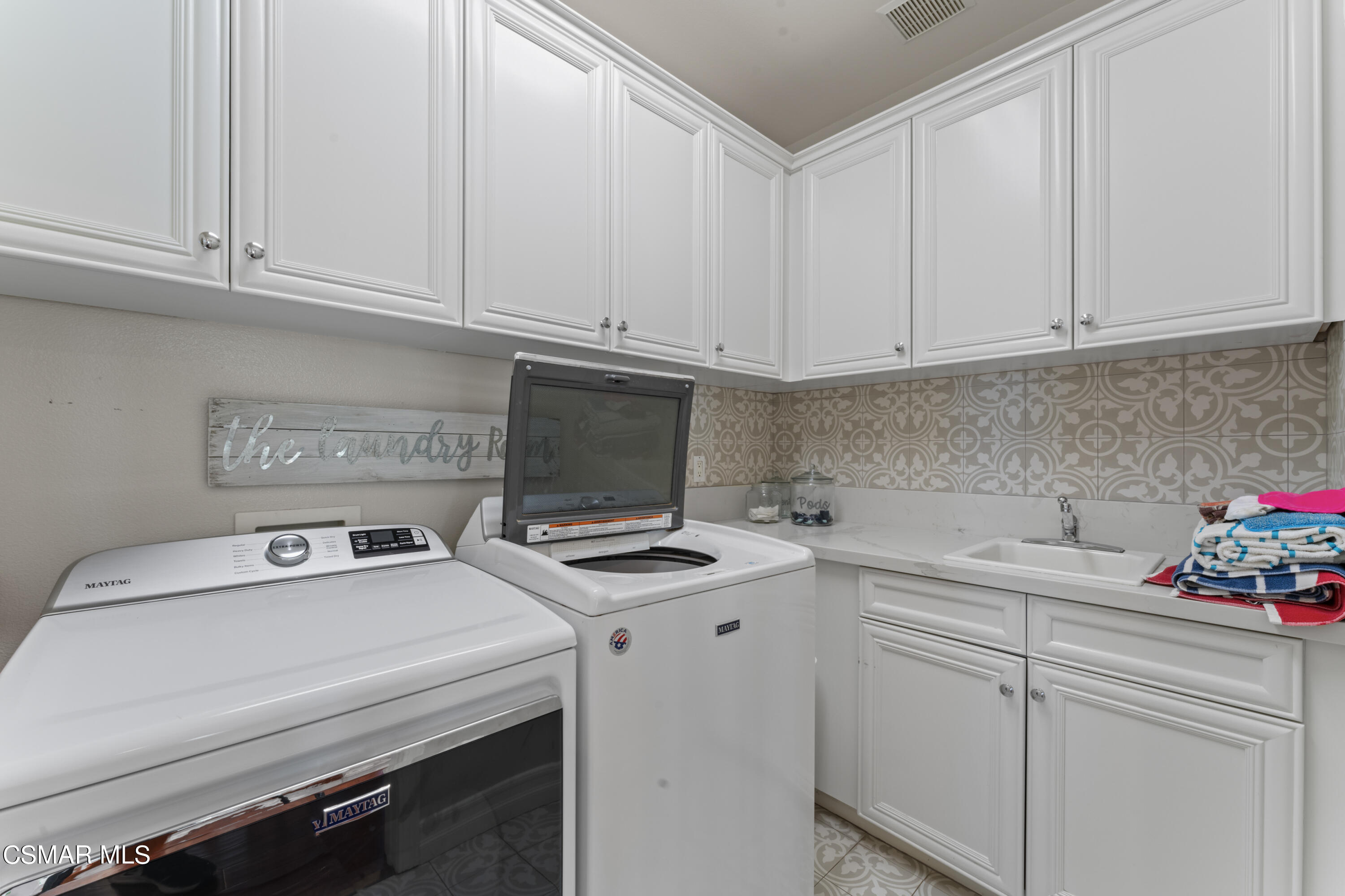 3767 Red Hawk Court Simi Valley, CA 93063 - Photo 41 of 56 photos_high_resolution_DSC03011