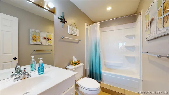 $712,000 | 5940 Baydy Peak Road, Unit 1233 & 1234, Osage Beach, MO 65065