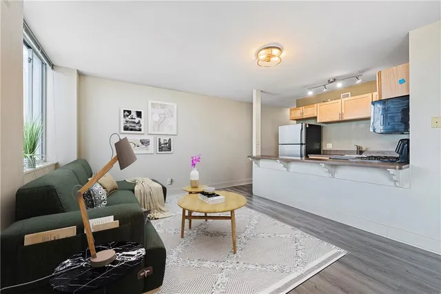 $110,000 | 600 East 8th Street, Unit 4F, Kansas City, MO 64106