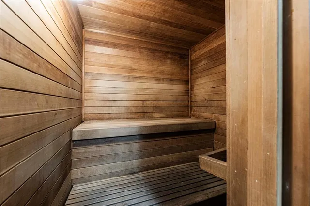 $110,000 | 600 East 8th Street, Unit 4F, Kansas City, MO 64106