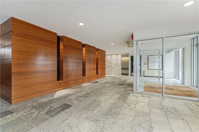 $110,000 | 600 East 8th Street, Unit 4F, Kansas City, MO 64106