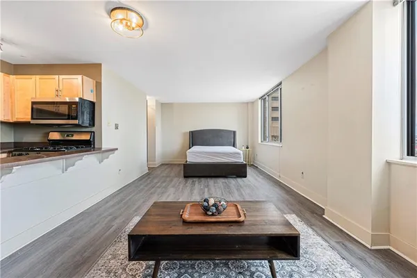 $105,000 | 600 East 8th Street, Unit 4F, Kansas City, MO 64106