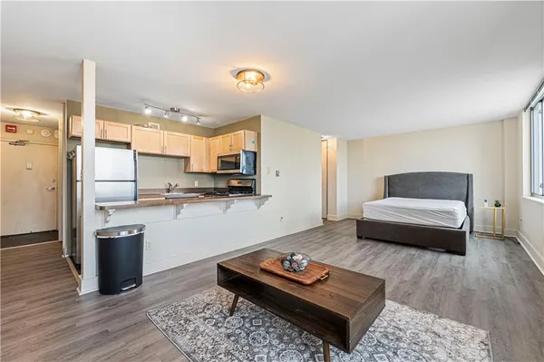 $105,000 | 600 East 8th Street, Unit 4F, Kansas City, MO 64106