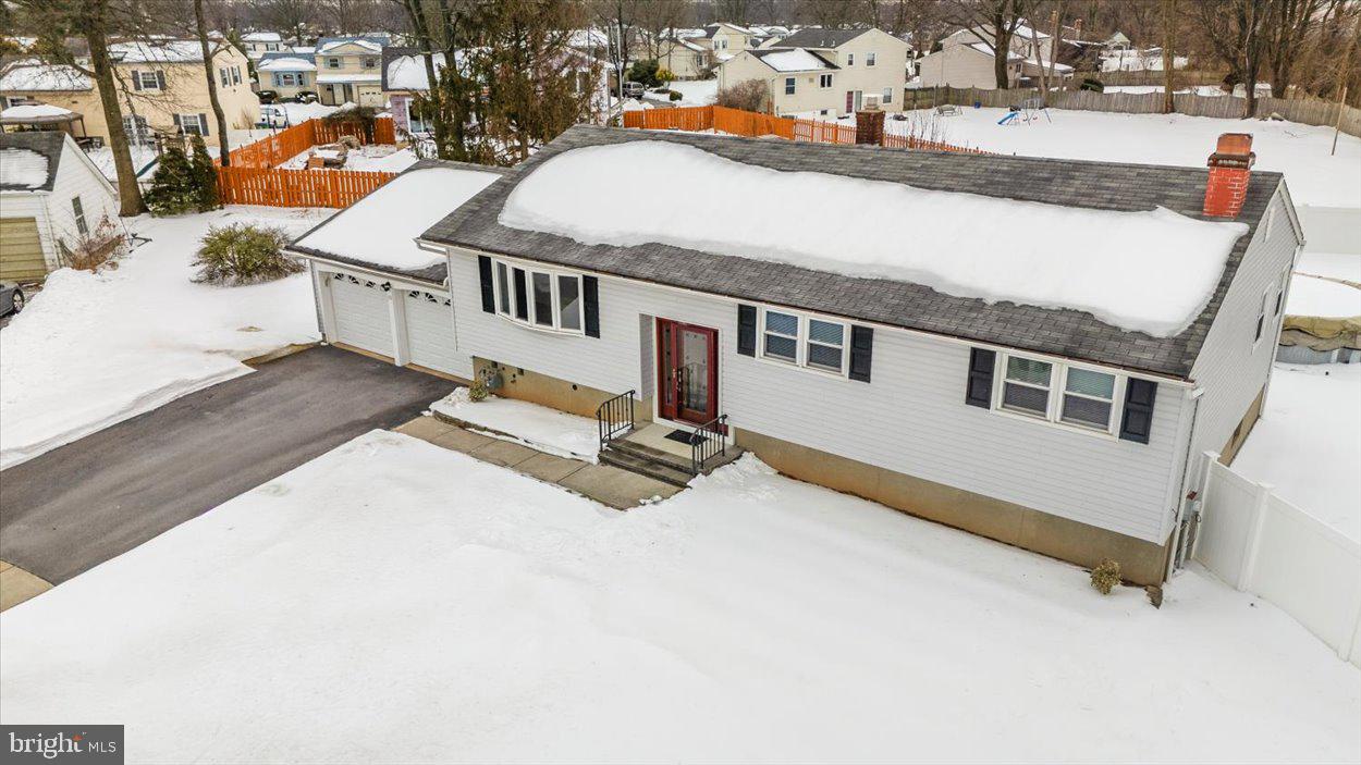 10 Elizabeth Court Edison, NJ 08817 - Photo 30 of 38 a view of a house with a snow